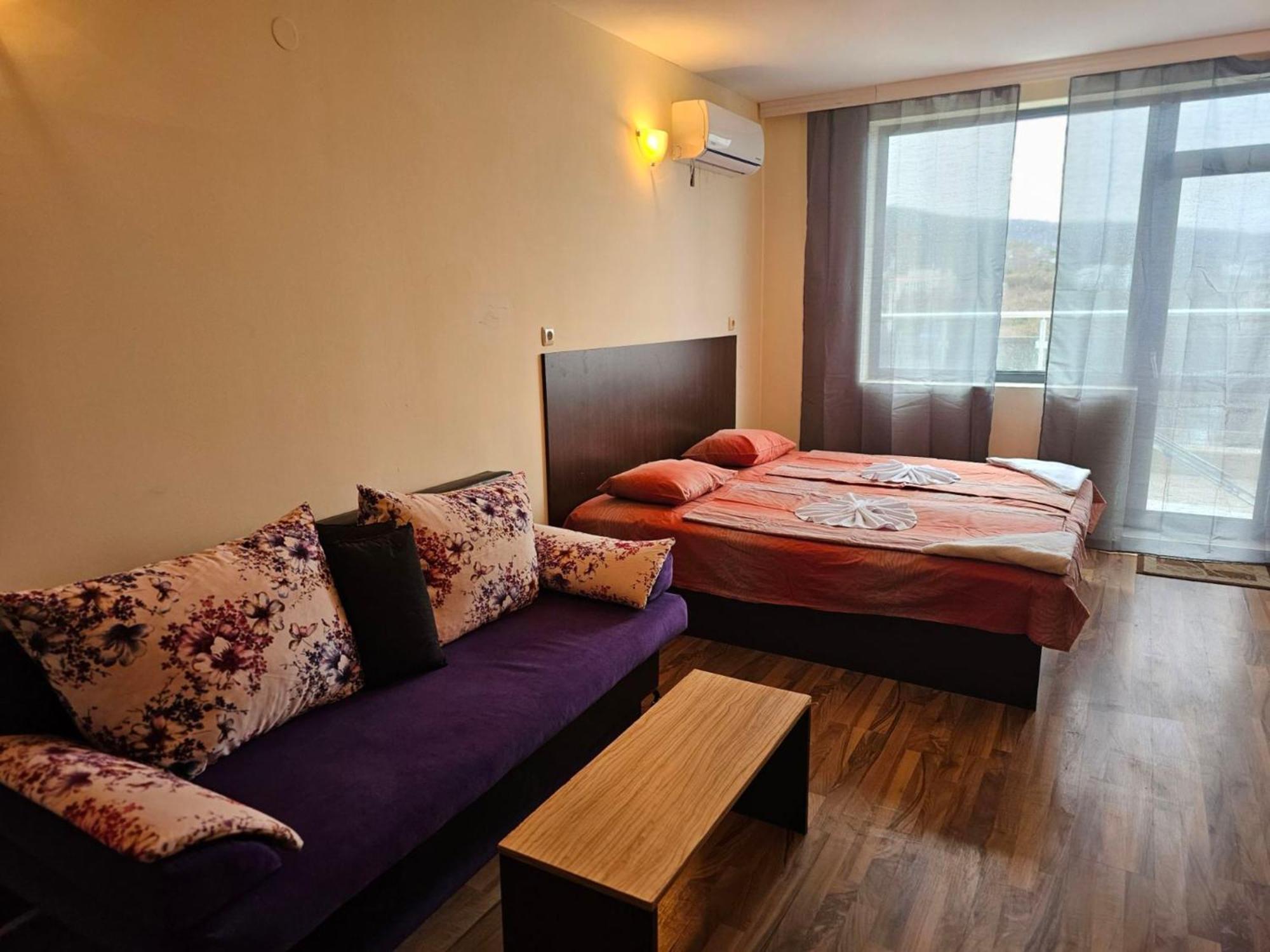 Europroperties Yalta Apartments غولدن ساندز المظهر الخارجي الصورة